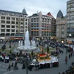 Casa Goyo Leon En Plaza Santo Domingo