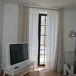 Casa Goyo Leon En Plaza Santo Domingo